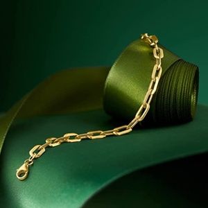 14K. Yellow Gold Paper Clip Link Bracelet 7" Long.